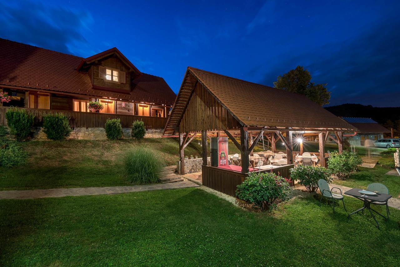 Hotel Srakovcic Heart Of Nature Ribnik Esterno foto