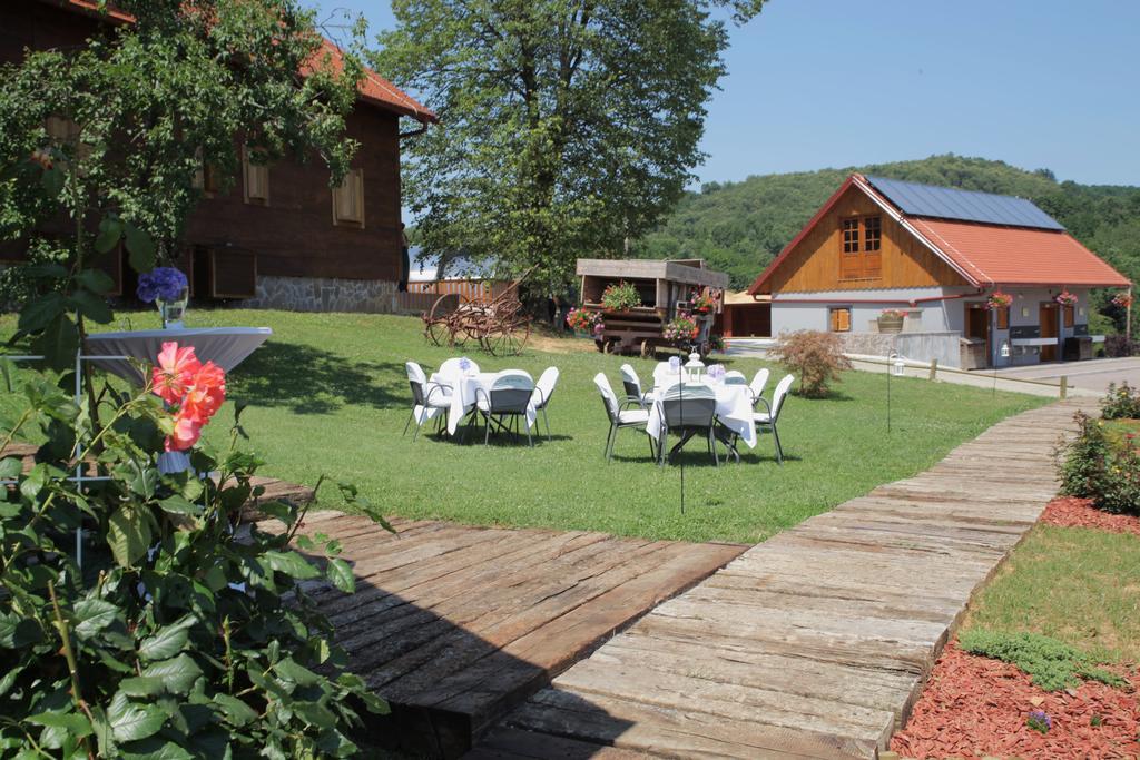 Hotel Srakovcic Heart Of Nature Ribnik Esterno foto
